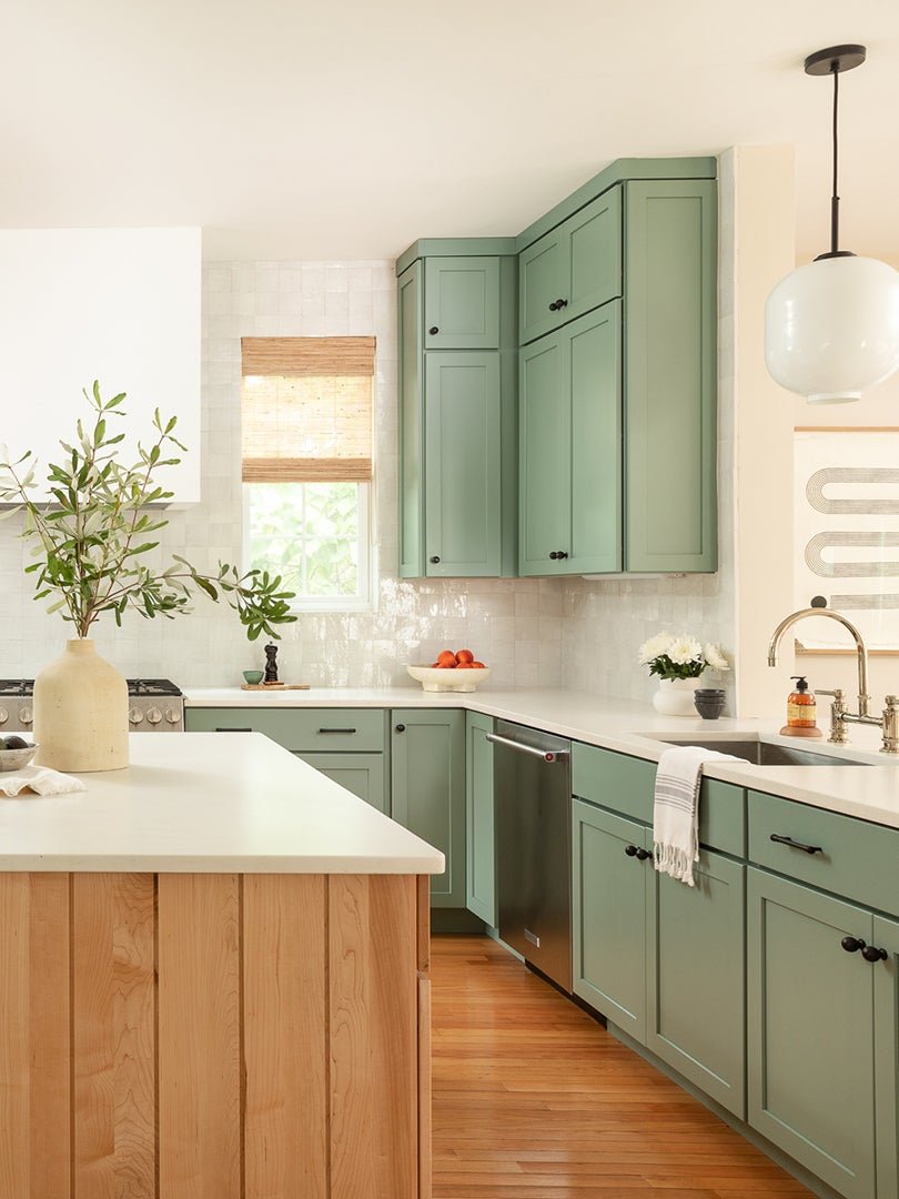 This Builder-Grade Kitchen’s Layout Went Unchanged, But These Tweaks Make It Look Custom