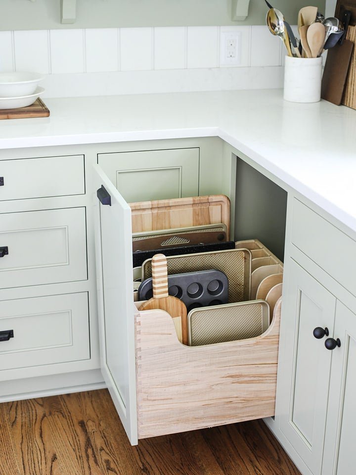 Almost 50% of Homeowners Are Building These Organizers Into Their Kitchens