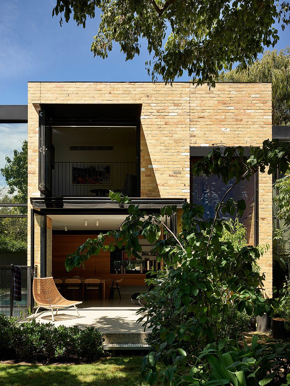 An Entirely Self-Powered House (With a Secret Garden!) in Melbourne