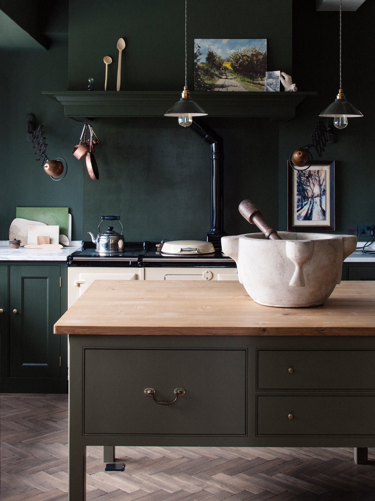 Choosing Green Kitchen Cabinets Is the Bold Decision to Make This Decade