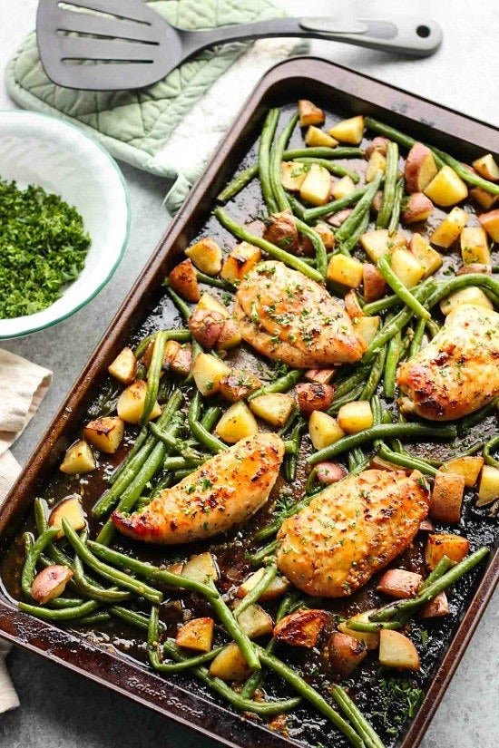 7 Sheet-Pan Chicken Recipes for When You’re Too Tired to Do Dishes