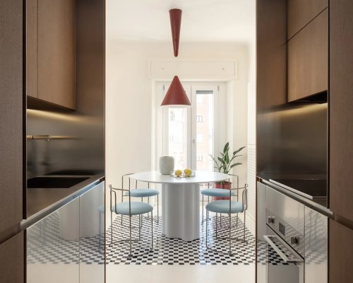 An early 20th century apartment in Milan revives its original elements