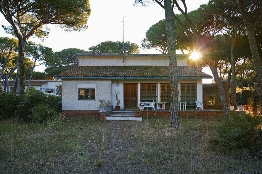 Le seconde case al mare del litorale toscano negli scatti di Stefano Vigni