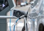 Wie E-Autos bald als Energiespeicher für das Haus und die Netze dienen sollen