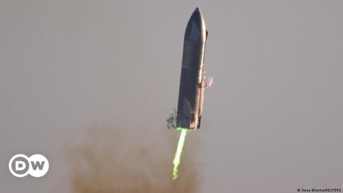 Elon Musk's SpaceX Mars rocket explodes during test flight