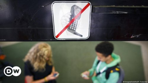França bane celulares das escolas