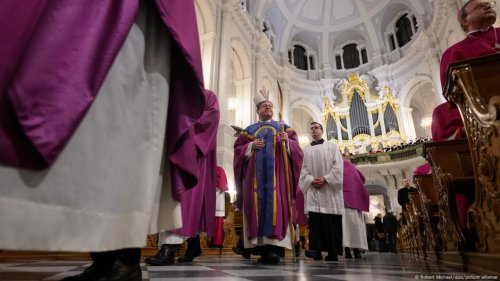 Kirchen in Deutschland mit politischen Botschaften zu Ostern