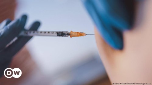 COVID digest: German court approves vaccine mandate for health workers