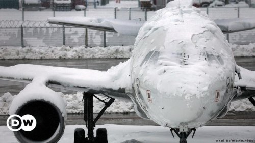 Múnich: aeropuerto reanuda operaciones tras fuertes nevadas