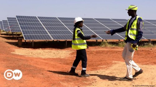 Der Sonne entgegen: Afrikas große Solarstrom-Pläne