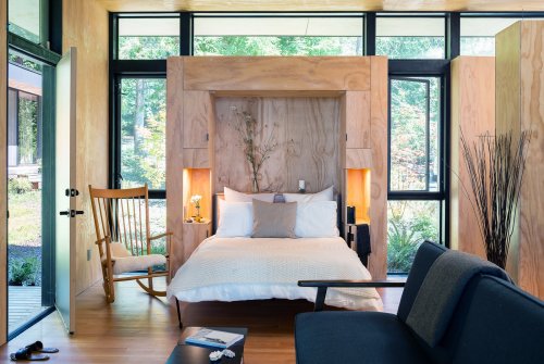 Articles about 8-space-saving-murphy-bed-designs on Dwell.com