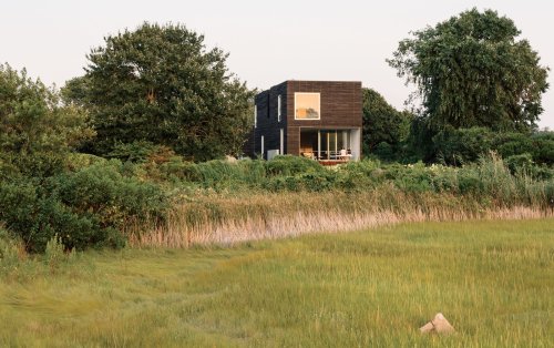 An Idyllic Rhode Island Summer Cottage Is the Perfect Escape for a New York Family