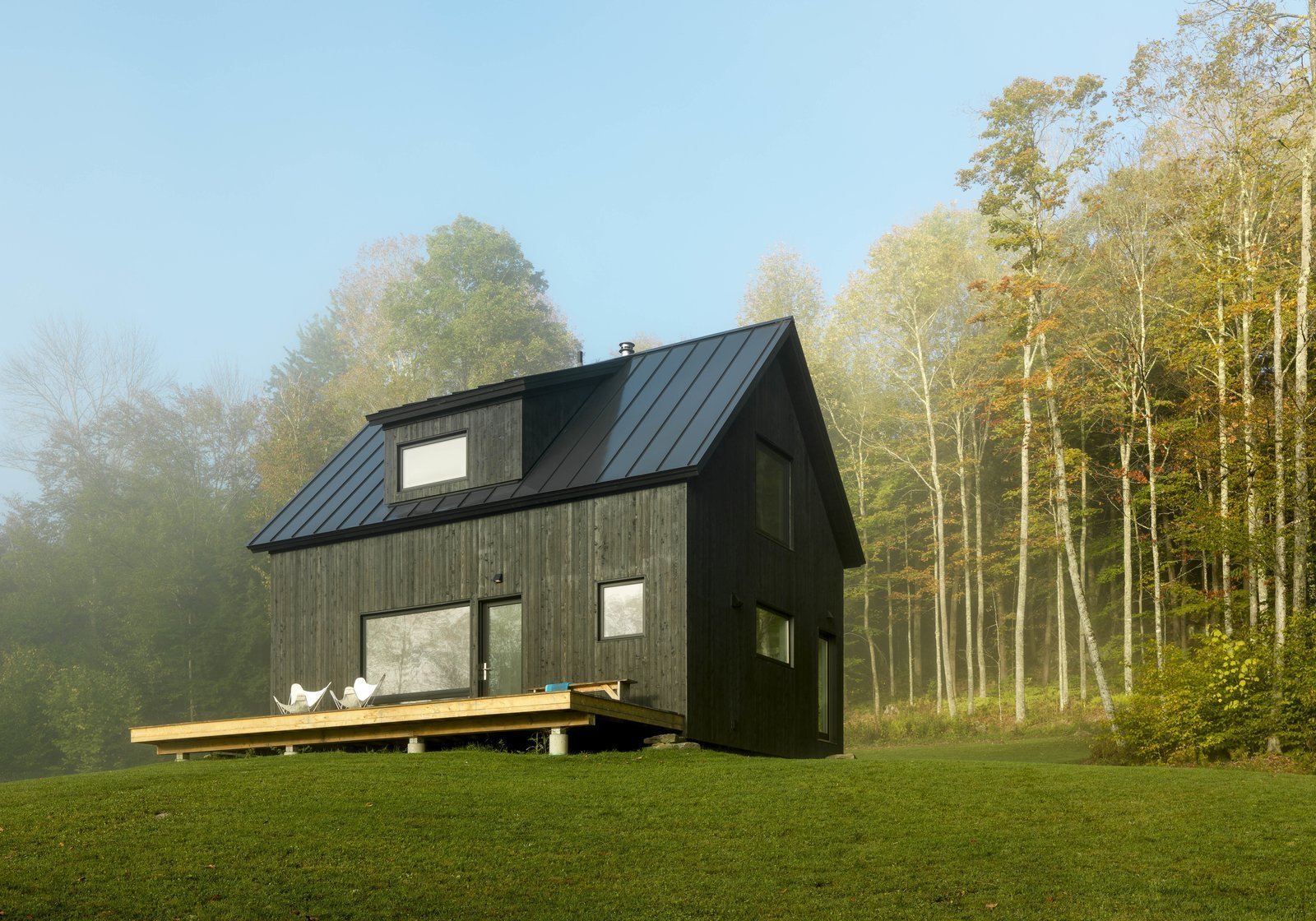 15 Black Cabins That Make the Case for Dark Exteriors