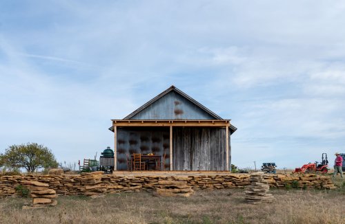 A Renovation Turned It Into a Cottage—But You’d Think It Was Still Just an Old Barn