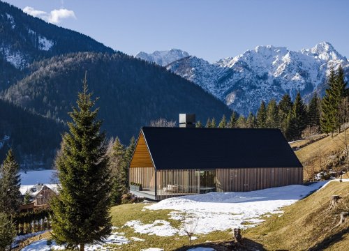 16 Dreamy Ski Cabins We Wish We Were Holed Up In This Winter