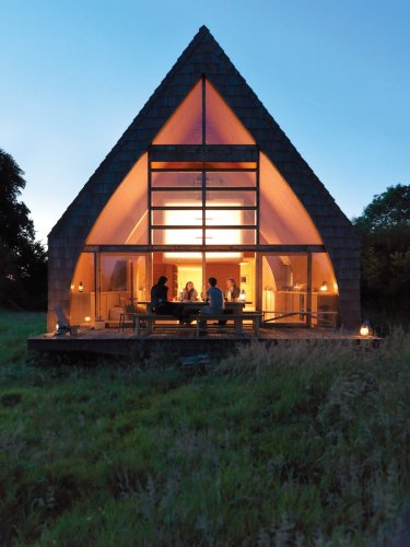 Articles about modern wooden frame retreat france on Dwell.com