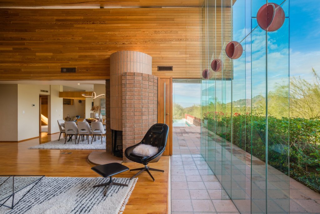 Dwell-Worthy Real Estate - cover