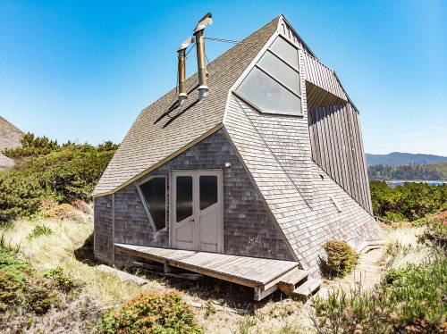 Is This $759K Cabin the Wildest Beach House on the Oregon Coast?