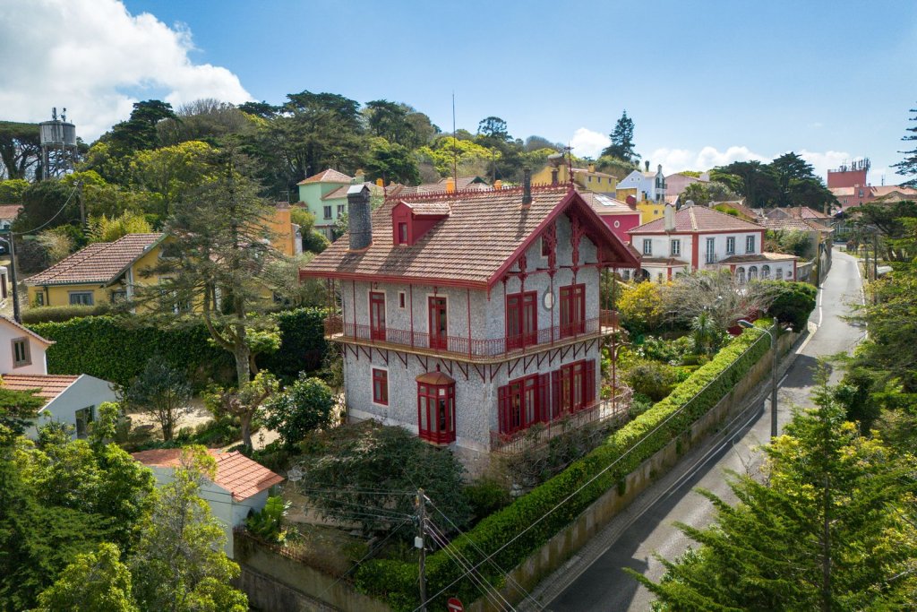 Dwell-Worthy Real Estate