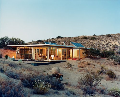 Articles about it house joshua tree on Dwell.com