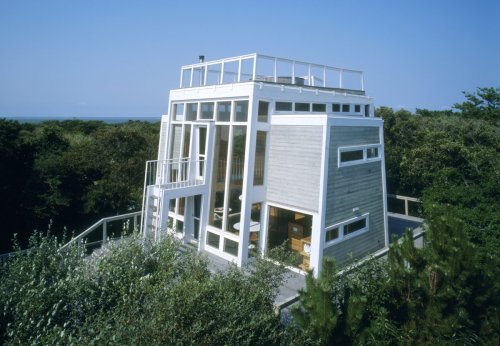 Articles about must see modern beach houses fire island tour on Dwell.com