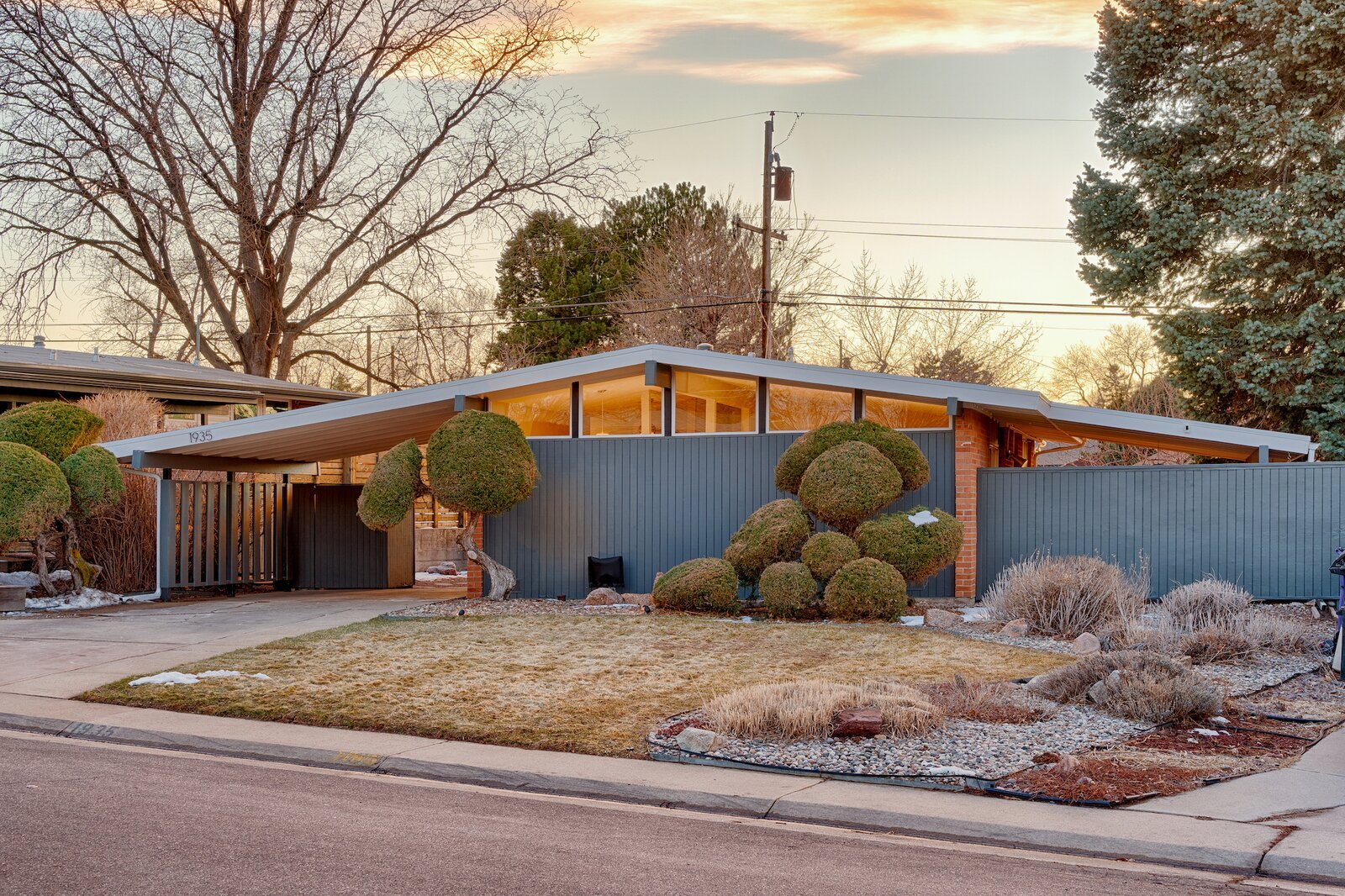 A Ranch-Style Residence From Denver’s 1954 Parade of Homes Lists for $519K