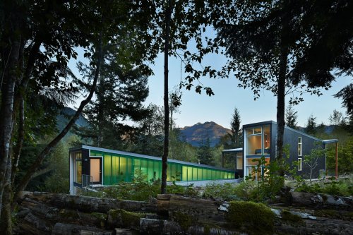 Articles about retreat cascades bold take modern cabin on Dwell.com