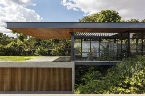 Articles about 5 modern homes striking green roofs on Dwell.com