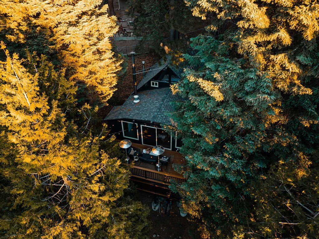 Photo 1 of 17 in A Cozy Cabin in Southern California Conceals a…