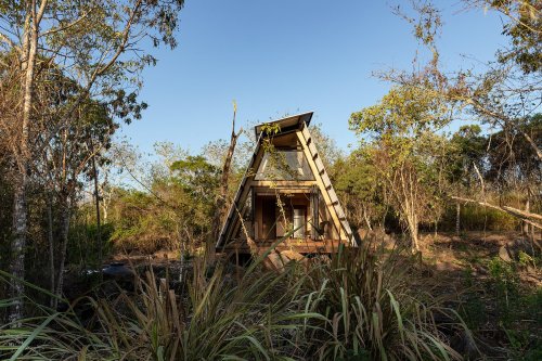 It Took Four Weeks to Assemble This Prefab A-Frame in the Galápagos Islands