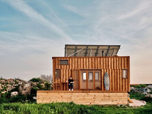 Articles about 10 tiny homes on Dwell.com