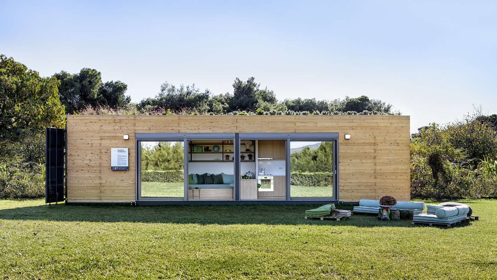 This Eco-Friendly Shipping Container Is the Ultimate Nomadic Dwelling