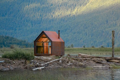 35 Magical Tiny Cabins to Pin to Your Mood Board Immediately