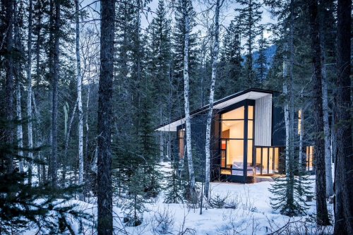 Articles about 8 super sustainable homes canada on Dwell.com