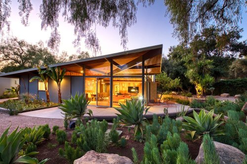Midcentury Home by Chalfant Head & Associates