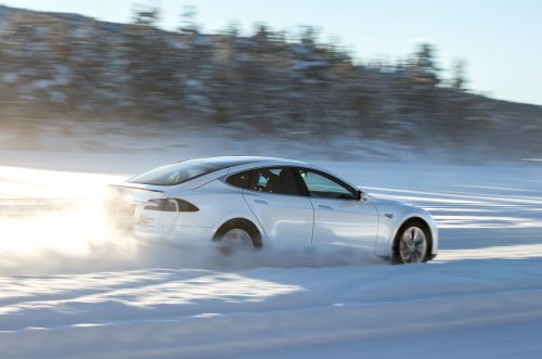 Montag Magazin: Winter-Reichweitentest 2023 mit 24 Modellen. Teslas Margen & der Preiskrieg. Augsburger Lokalmesse „Volt“