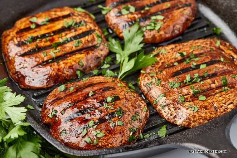 SUMMER SIZZLING: GRILLING + COOKOUTS - cover