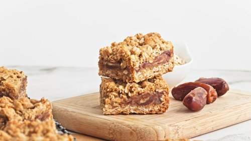 These Gooey Date Bars Are Made for Busy Weeks