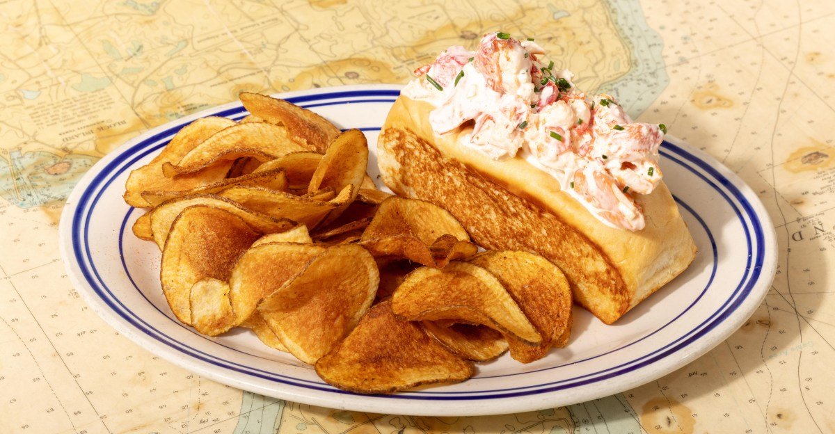 West Side Oyster Club Gives Santa Monica Seafood Lovers What They Want