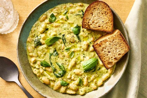 These Creamy Pesto Beans Are on the Dinner Table in 30 Minutes