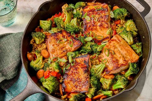 This Honey-Garlic Salmon Skillet Is the One-Pan Recipe of Your Dreams