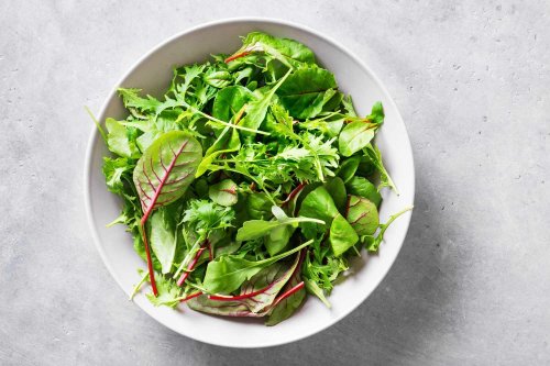 is-it-safe-to-eat-salad-greens-if-you-take-out-the-slimy-pieces-here-s