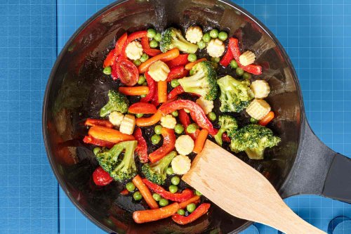 The 4 Best Frozen Foods to Help You Lose Visceral Fat, According to Dietitians