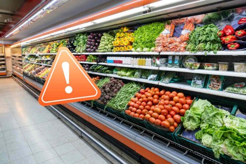 5 Foods to Avoid During the Cyclosporiasis Outbreak, According to a Gastroenterologist
