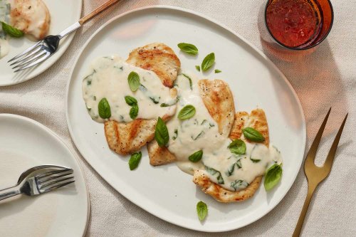 This Creamy Garlic Parmesan Chicken Is Lick-Your-Plate Delicious