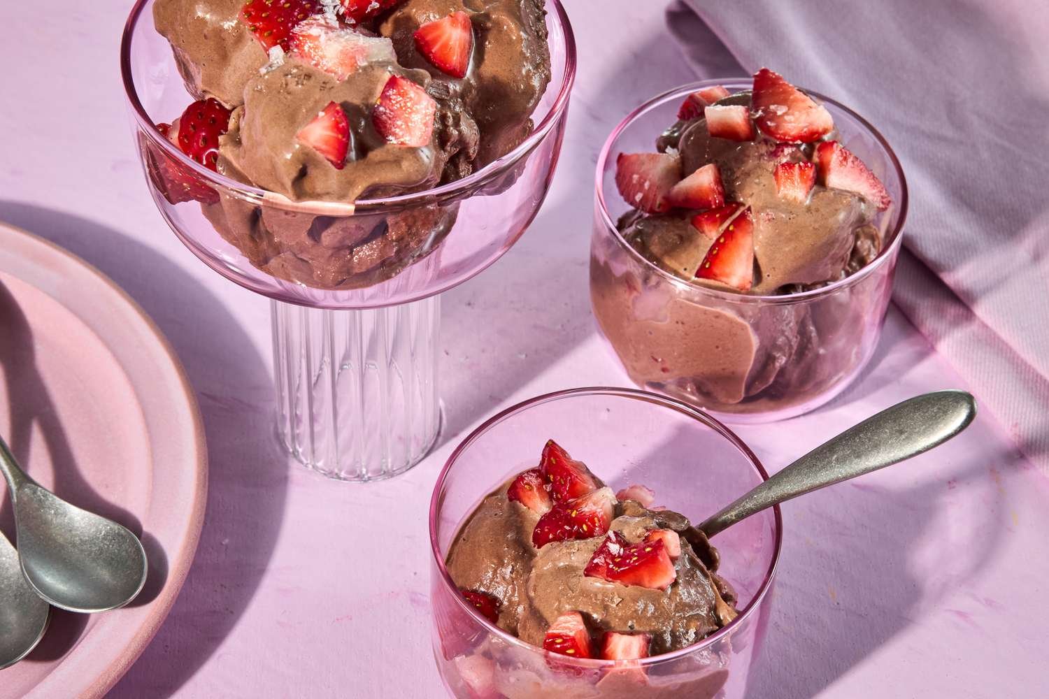Anti-Inflammatory Chocolate Strawberry Nice Cream Is Our Dreamiest Dessert