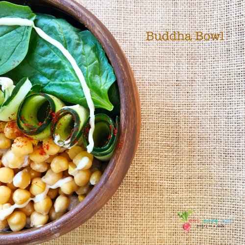 Buddha Bowl | Spinach Chickpea Salad with Tahini Dressing