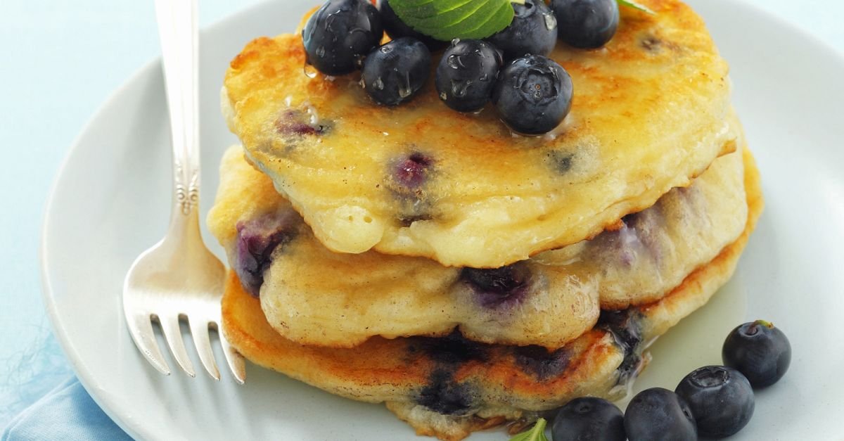 Mini-Pancakes mit Blaubeeren