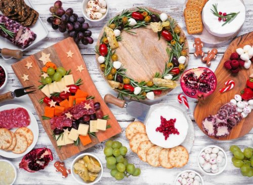10 Stunning Christmas Charcuterie Board Ideas Your Holiday Guests Will Love