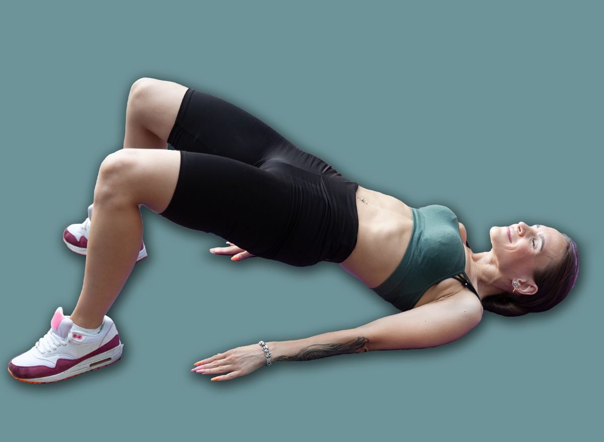 If You Can Hold a Bridge This Long After 55, Your Core Strength Is Stronger Than 90% of Peers